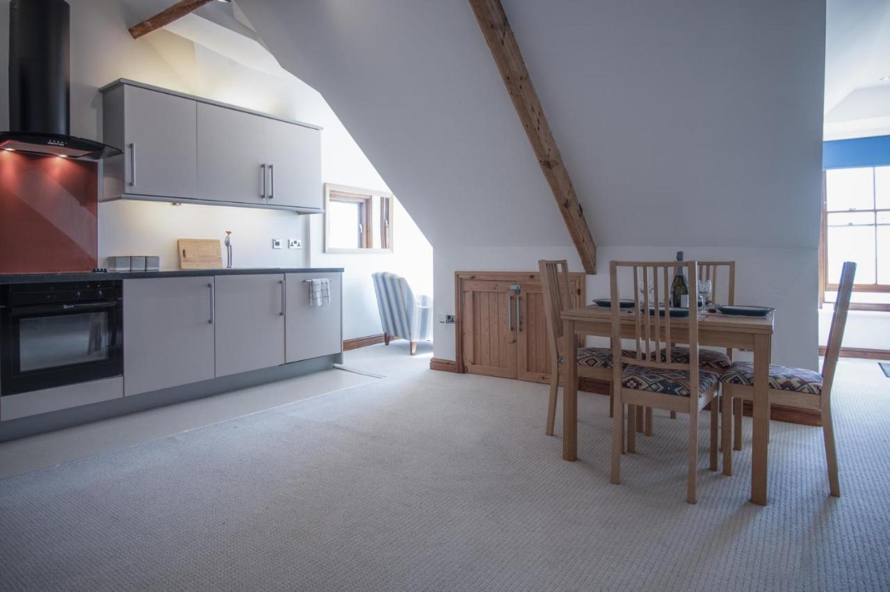 The Nest - 1 Bedroom Apartment - Тенби Экстерьер фото